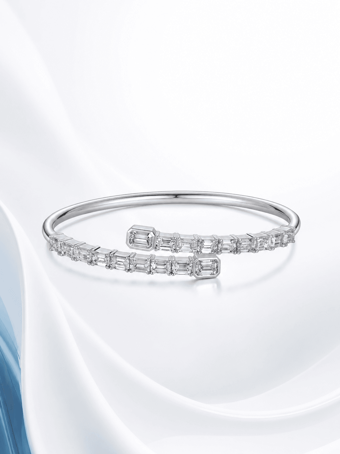 Kingdom Bracelet Emerald Cuff