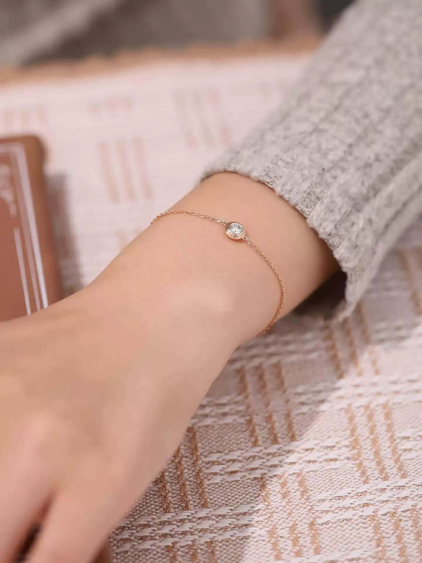 Kingdom Bracelet Solitaire - View 5
