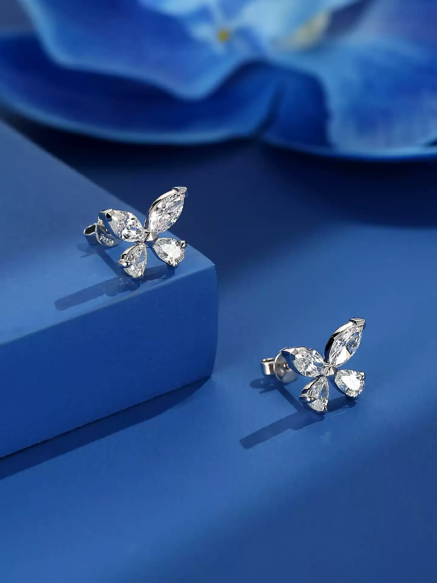 Kingdom Earrings Butterfly - View 3