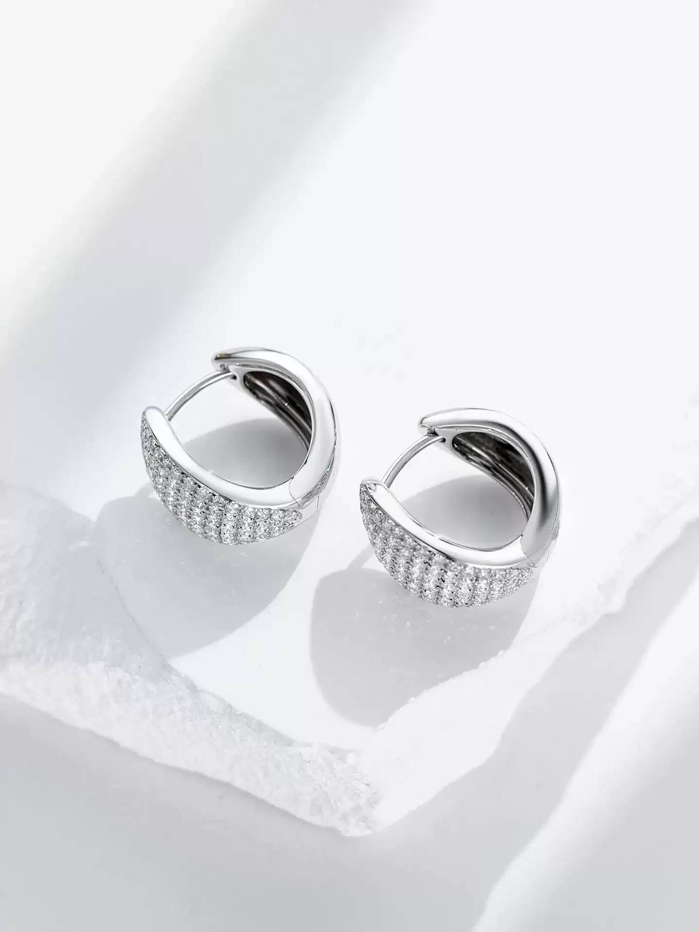 Kingdom Earrings Hepburn Classic - View 2