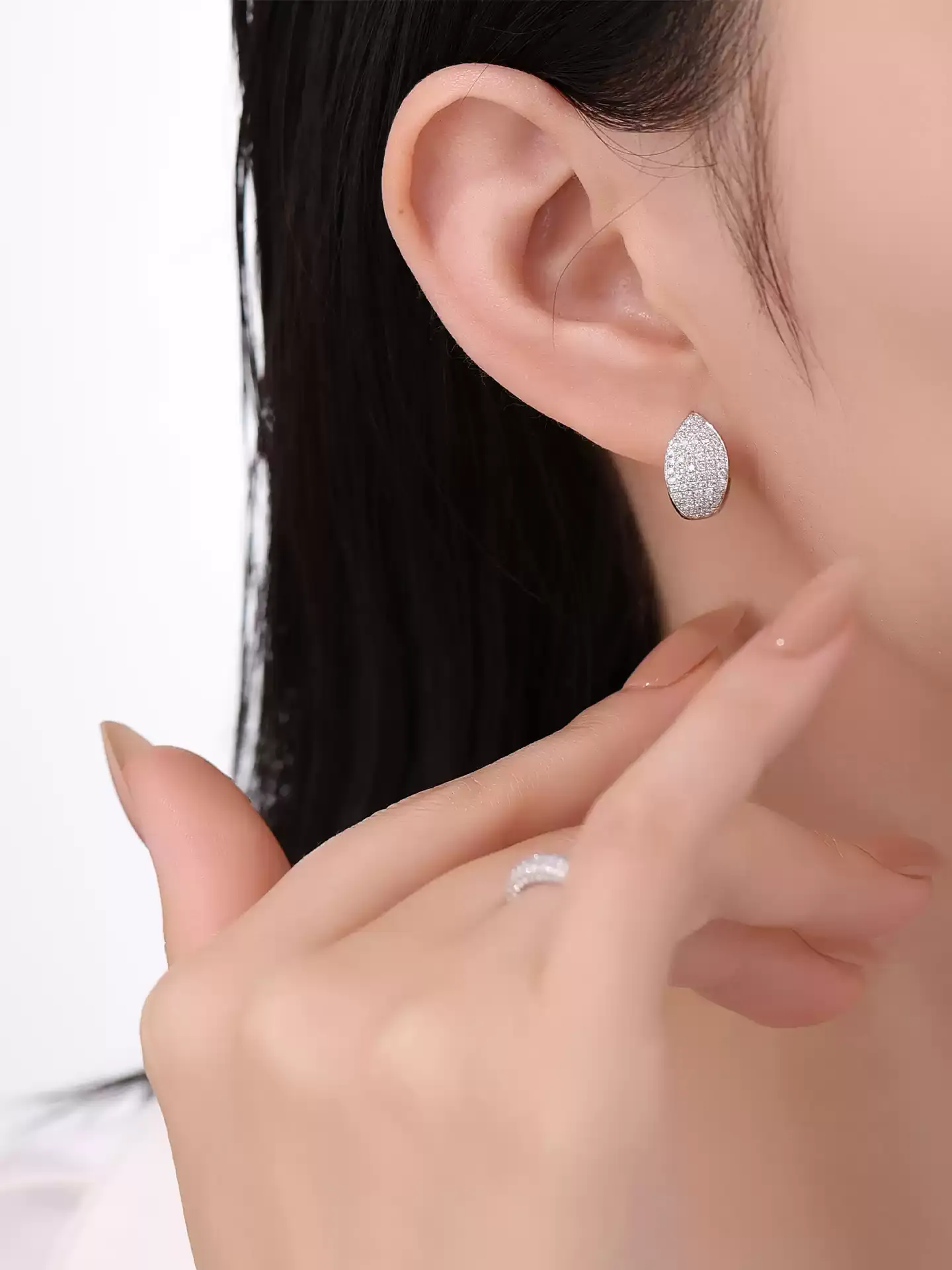 Kingdom Earrings Hepburn Classic - View 3