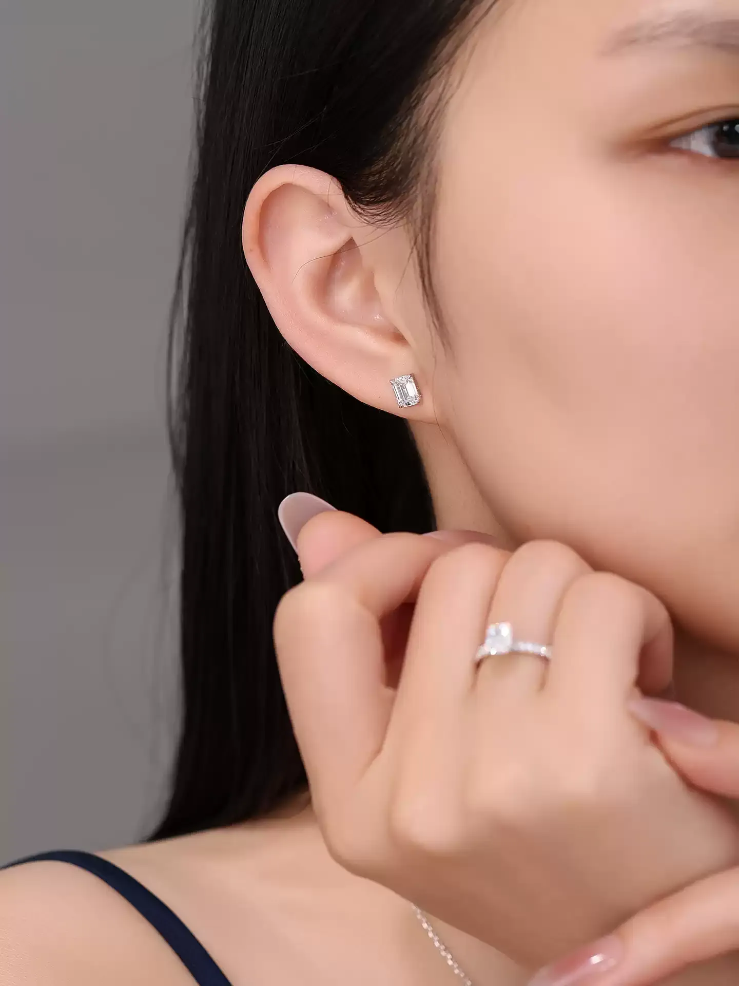 Kingdom Earrings Solitaire - View 4