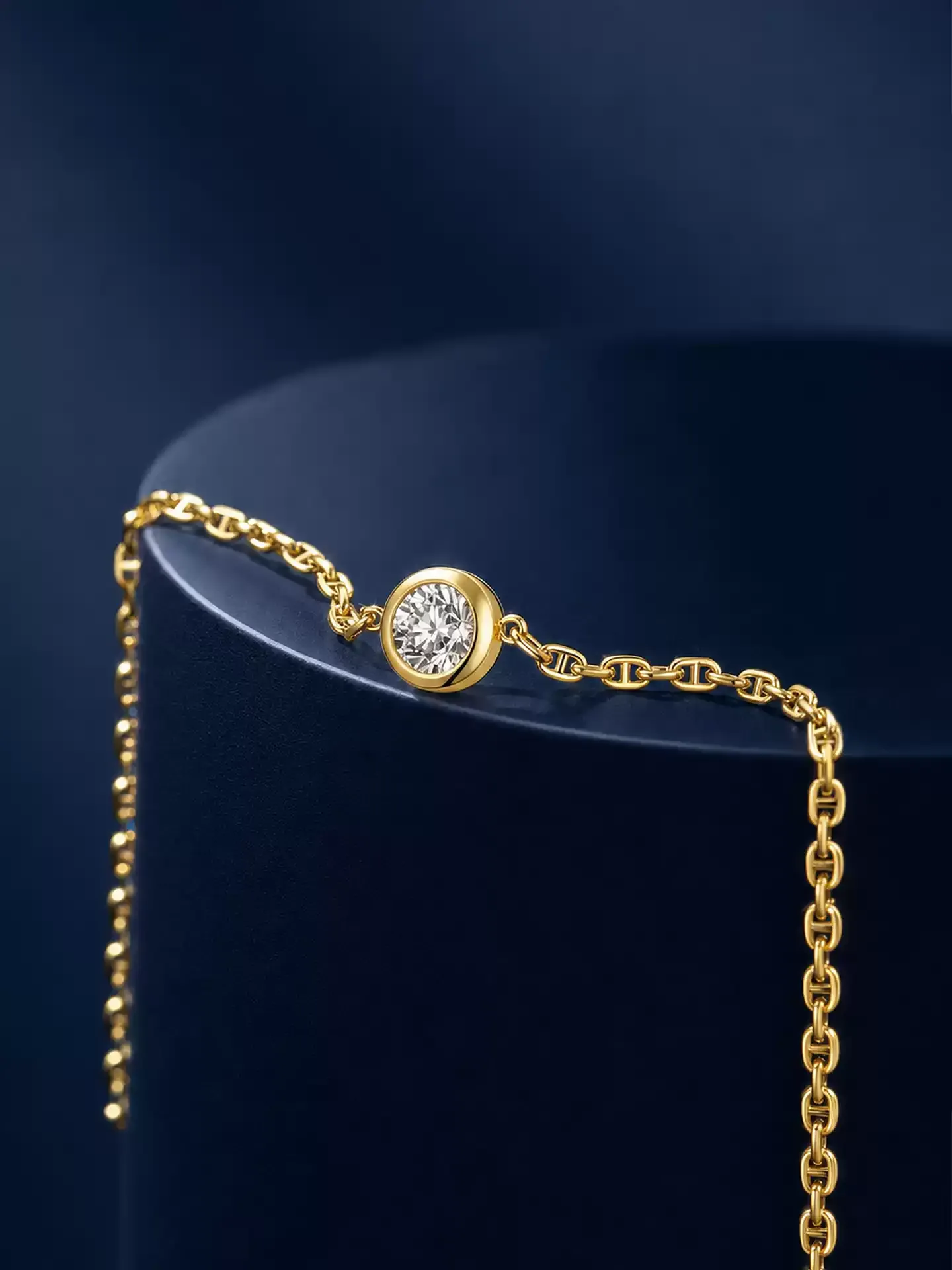 Kingdom Bracelet Bubble Solitaire - View 3