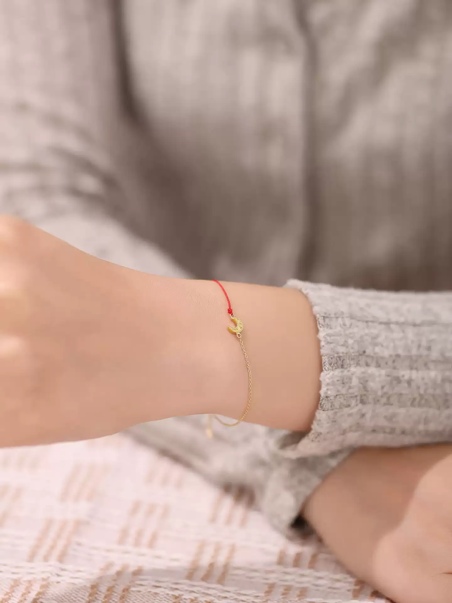 Crushed Ice Red Cord Bracelet - View 4