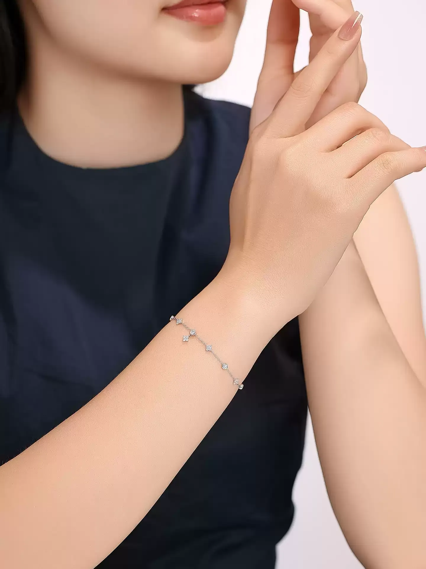 Kingdom Bracelet Four-Leaf Clover - View 2