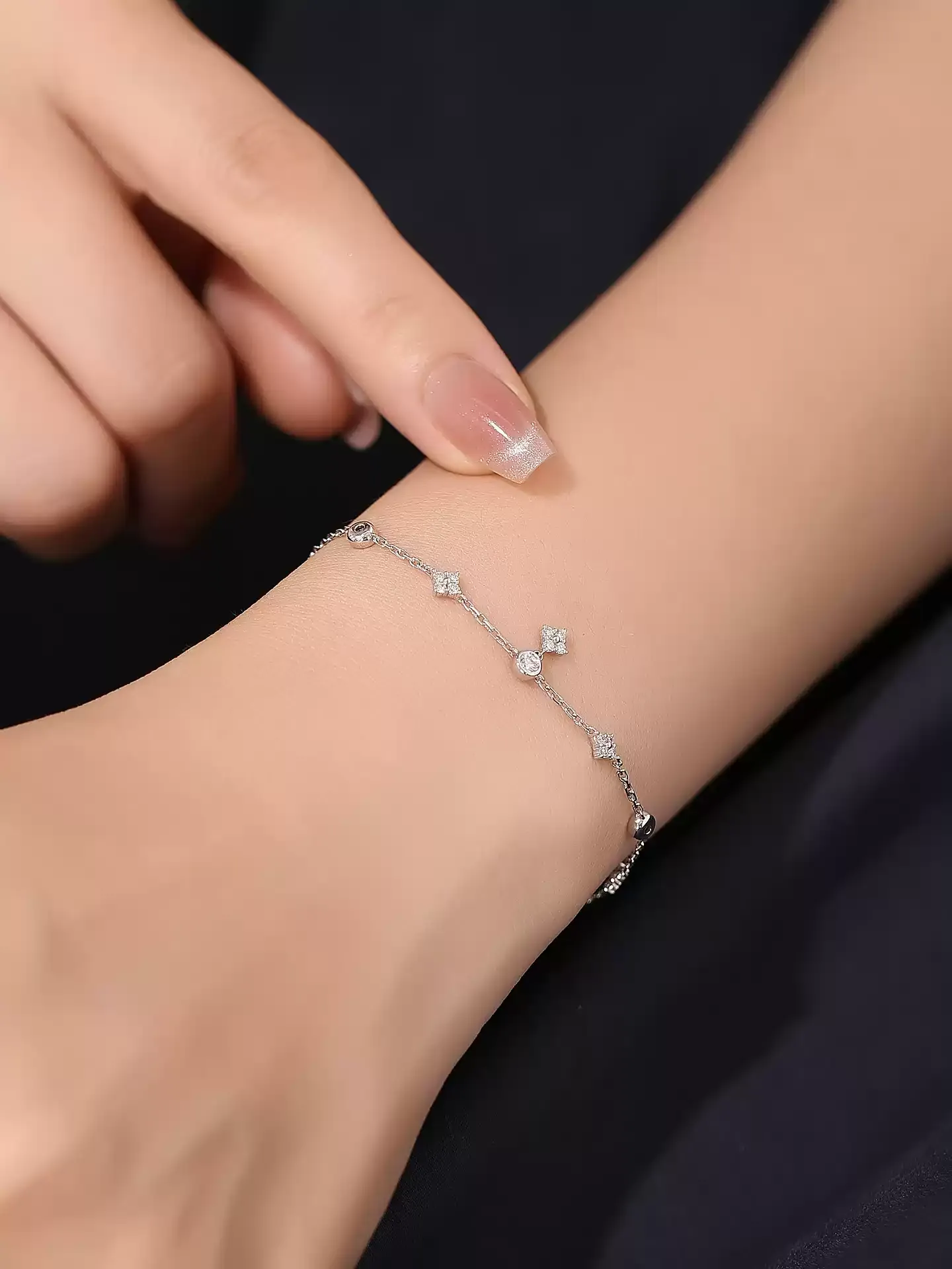 Kingdom Bracelet Four-Leaf Clover - View 3
