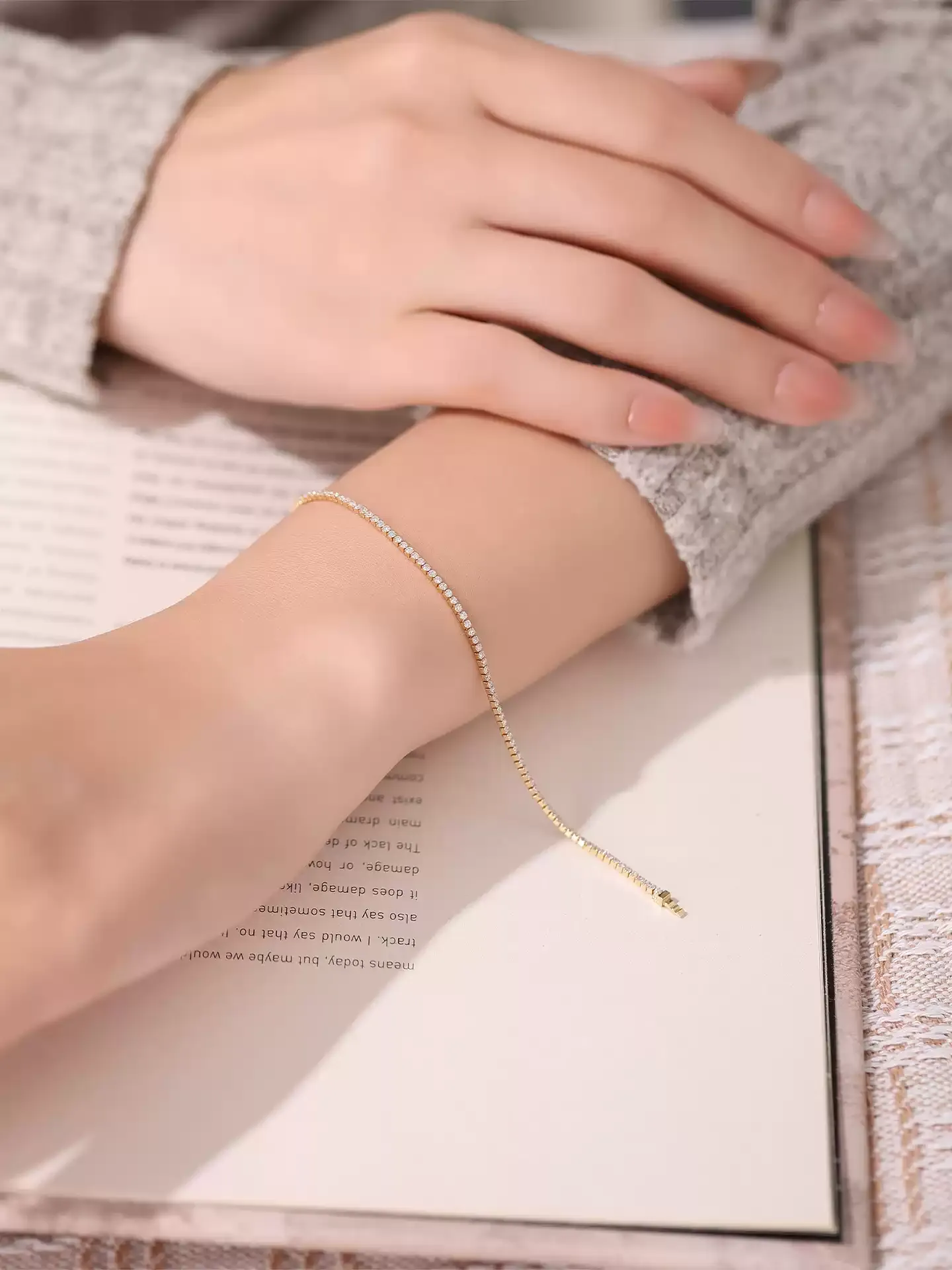 Kingdom Bracelet Four-Prong Tennis - View 3