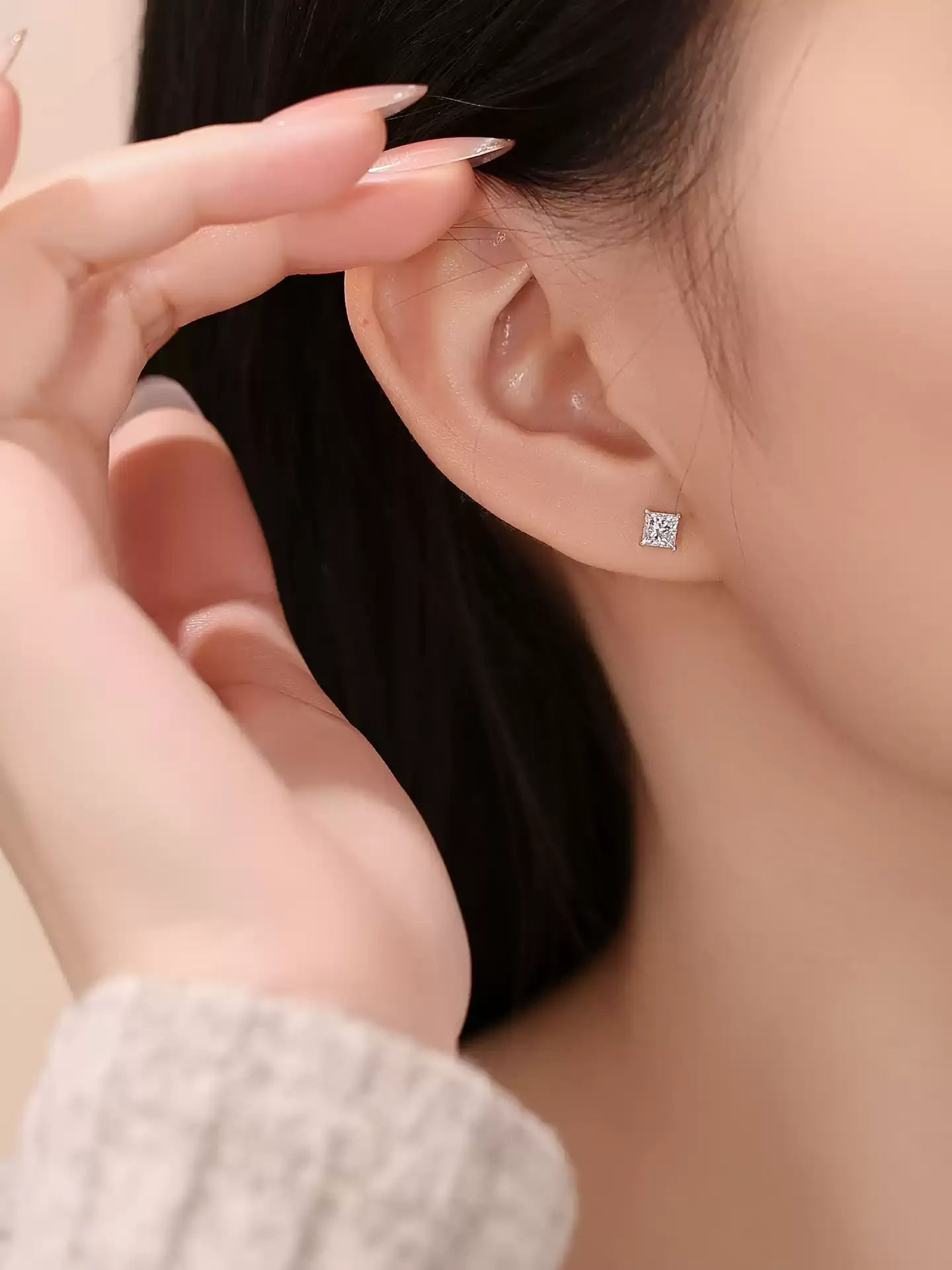 Kingdom Earrings Princess Cut - View 3