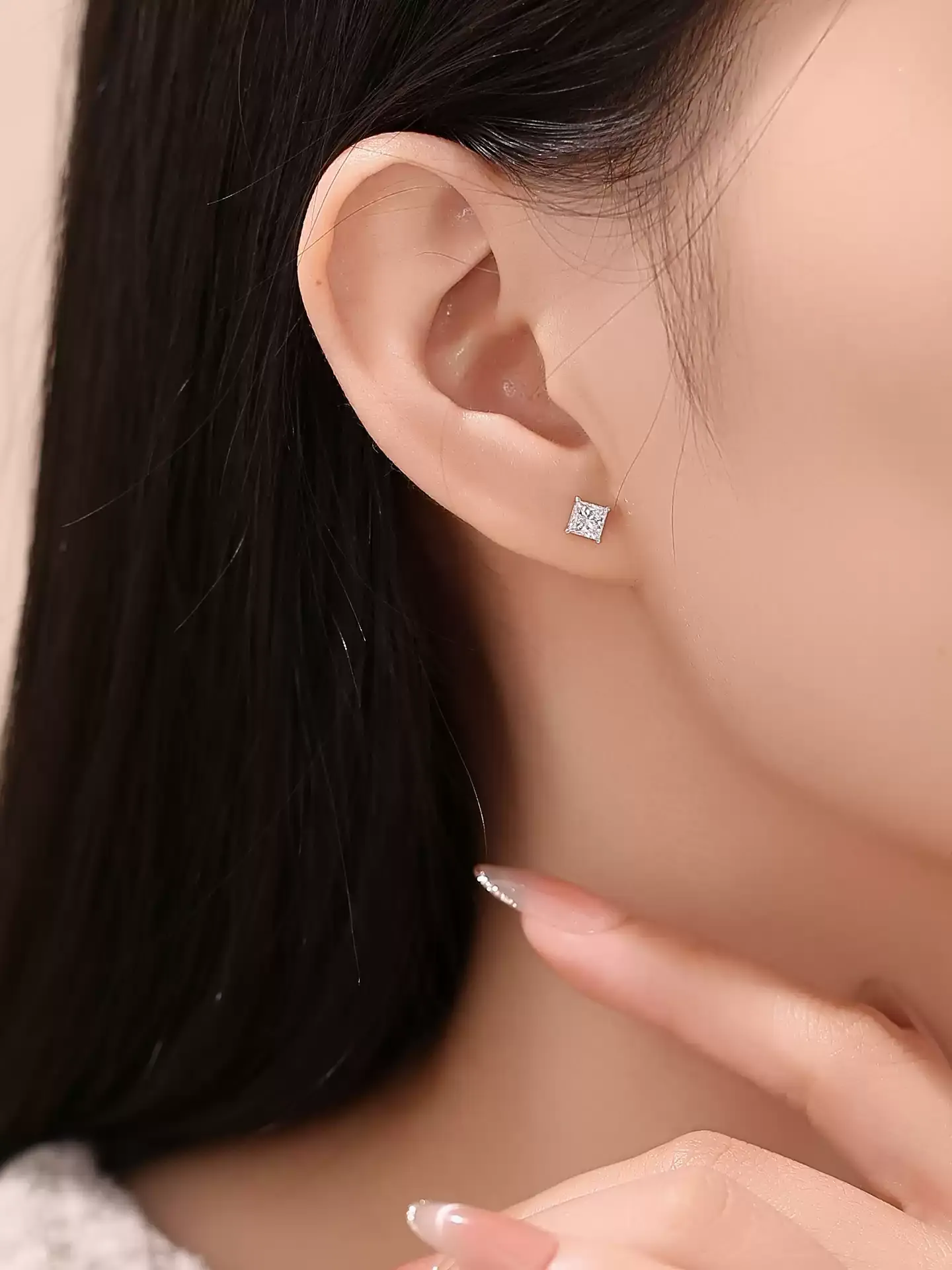 Kingdom Earrings Princess Cut - View 5