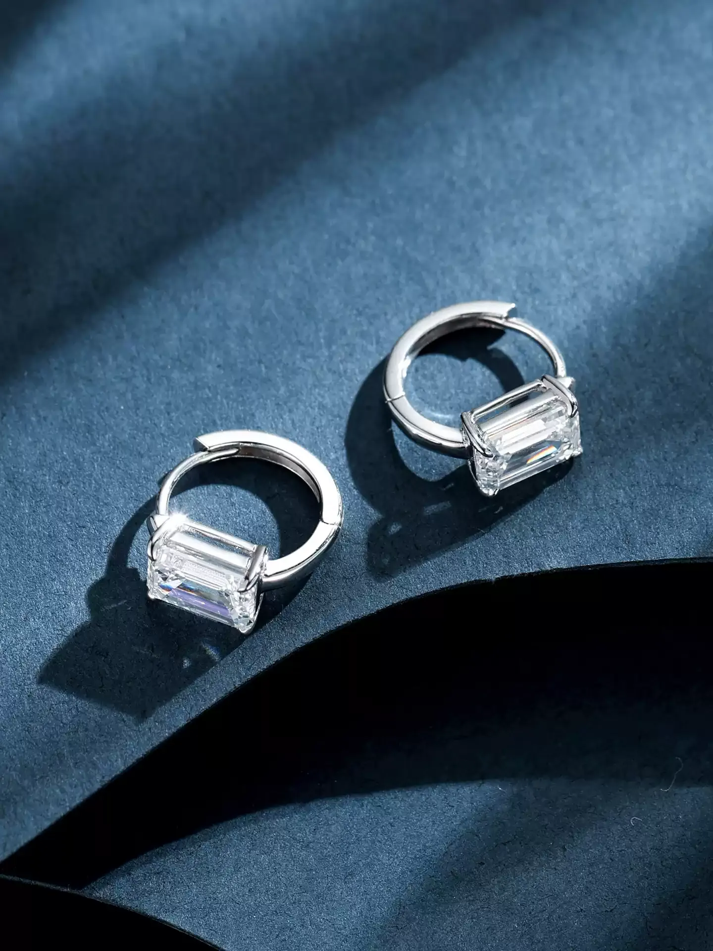 Kingdom Earrings Sugar Cube - View 2