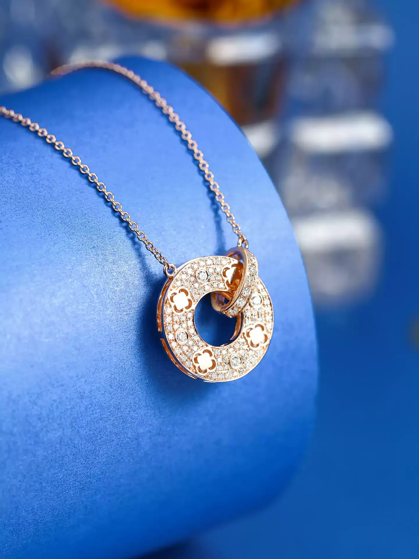 Kingdom Necklace Clover Reversible - View 3