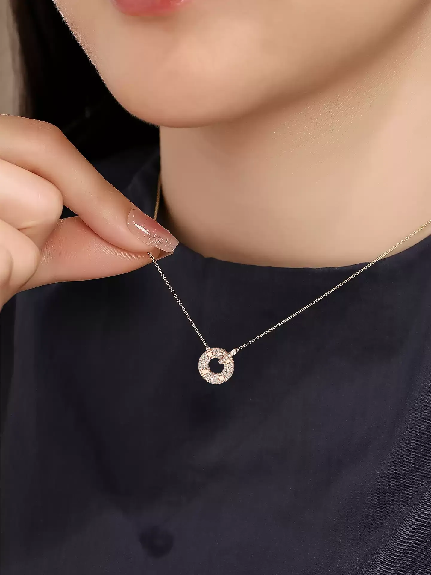 Kingdom Necklace Clover Reversible - View 5