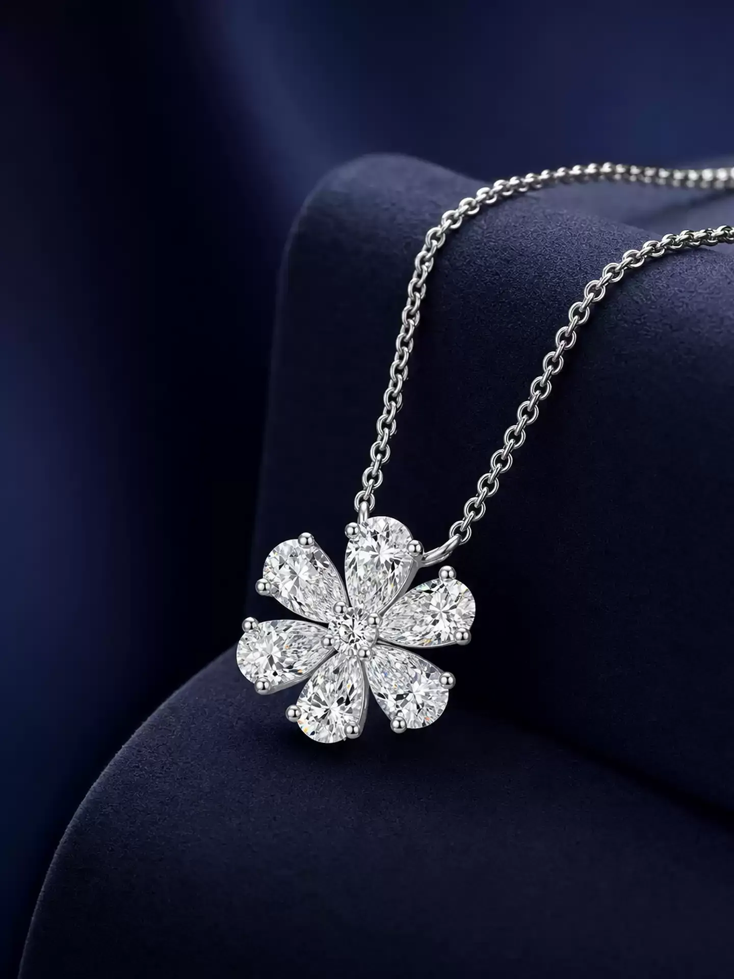 Kingdom Necklace Forget-Me-Not - View 4