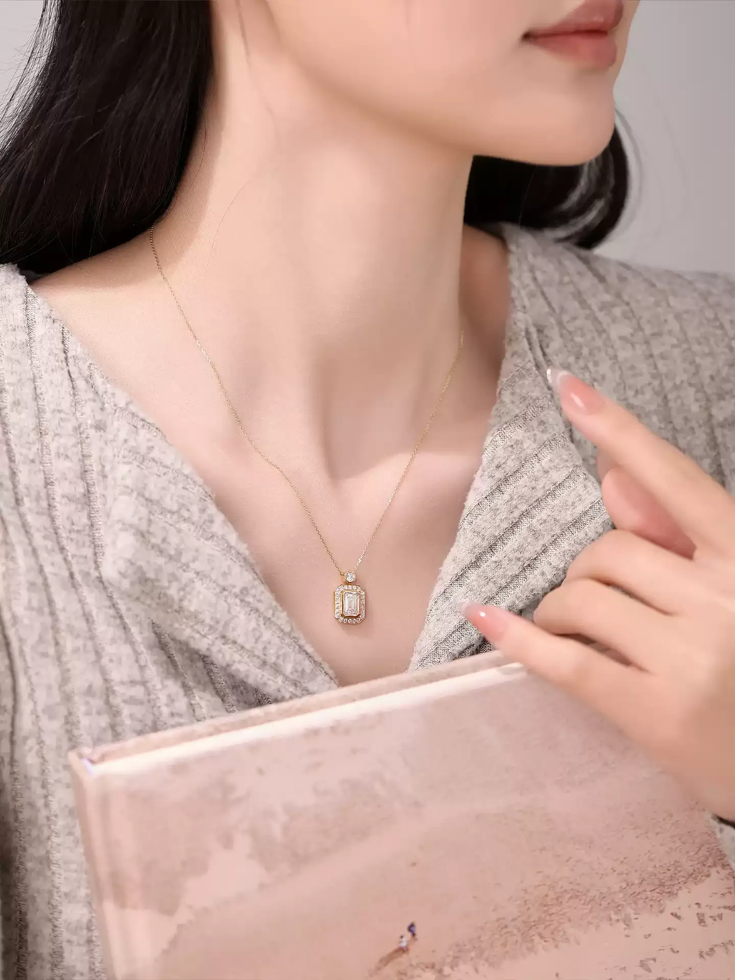Kingdom Necklace Sugar Cube - View 5