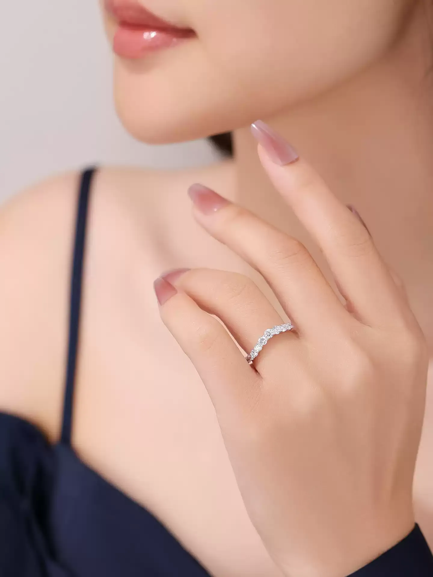 Kingdom Ring V-Shape Eternity - View 2